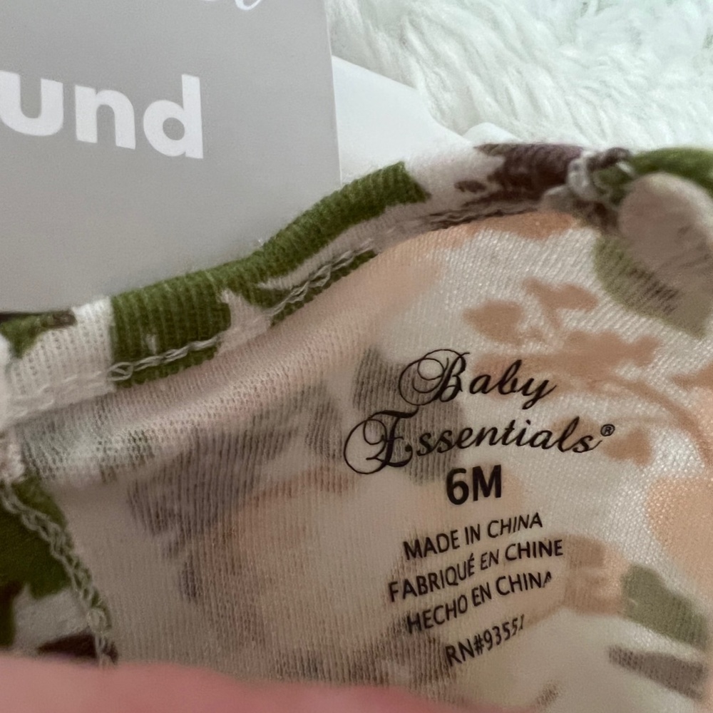 Baby Essentials 4-Piece Baby Girl Long Sleeve/Pants Outfit Set - 6 months - NWT - Picture 5 of 5